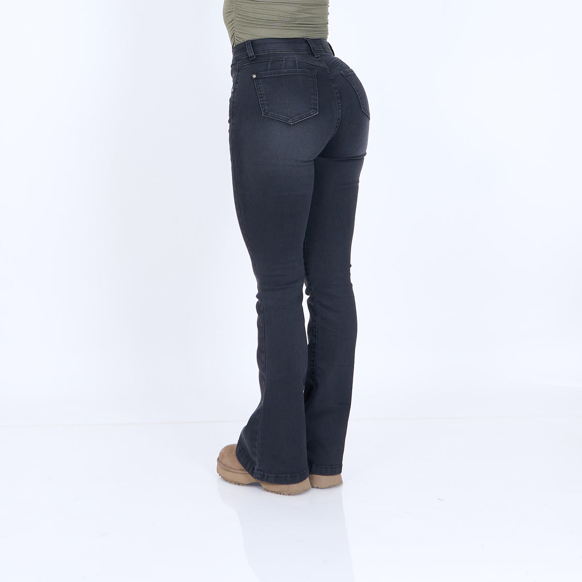 Flare Ojal Tenue Bigotes